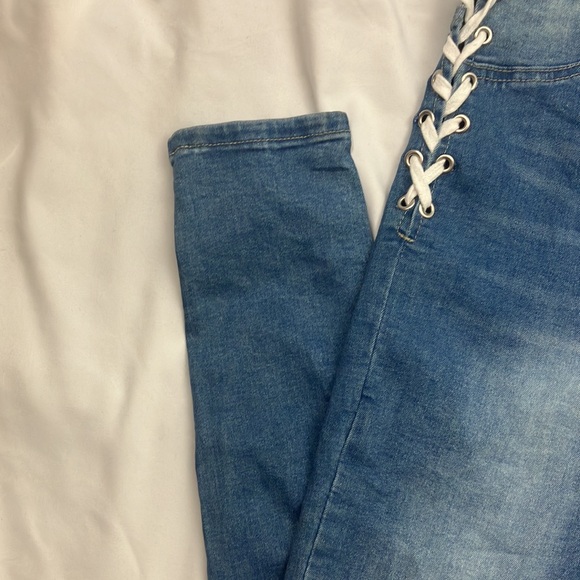 Most Wanted skinny jeans with laces on the hips woman’s size 13 - Picture 5 of 11